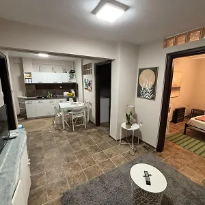 https://at-the-core-of-the-city-next-to-gallerius-palace.hotels-of-thessaloniki.com